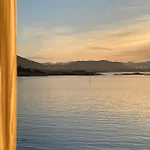 Waterfront Rorbu - By The *