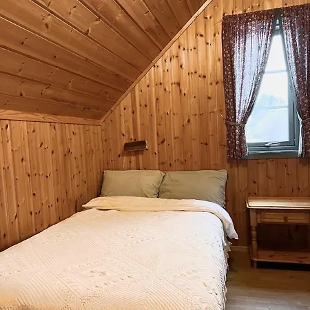 Feriehus Waterfront Rorbu - By The *